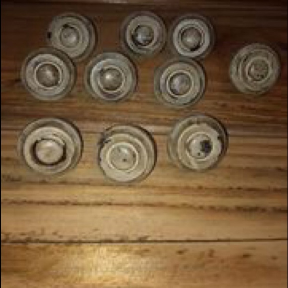 Metal drawer pulls
